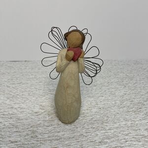 Vintage Willow Tree Angel of the Heart 5" Figureine by Susan Lordi 2000